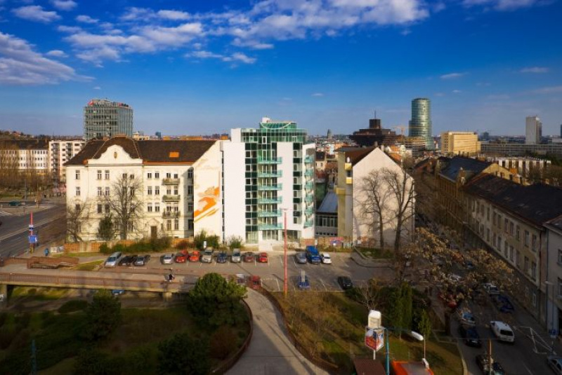 Bytové stavby / Bytový dom Leškova - foto